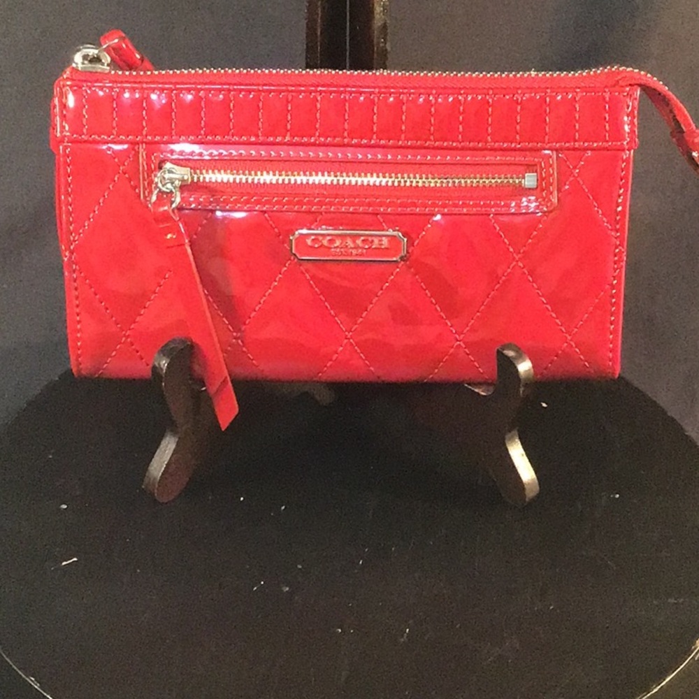 ❤️Brand New❤️ Coach Poppy red clutch/wristlet/wallet